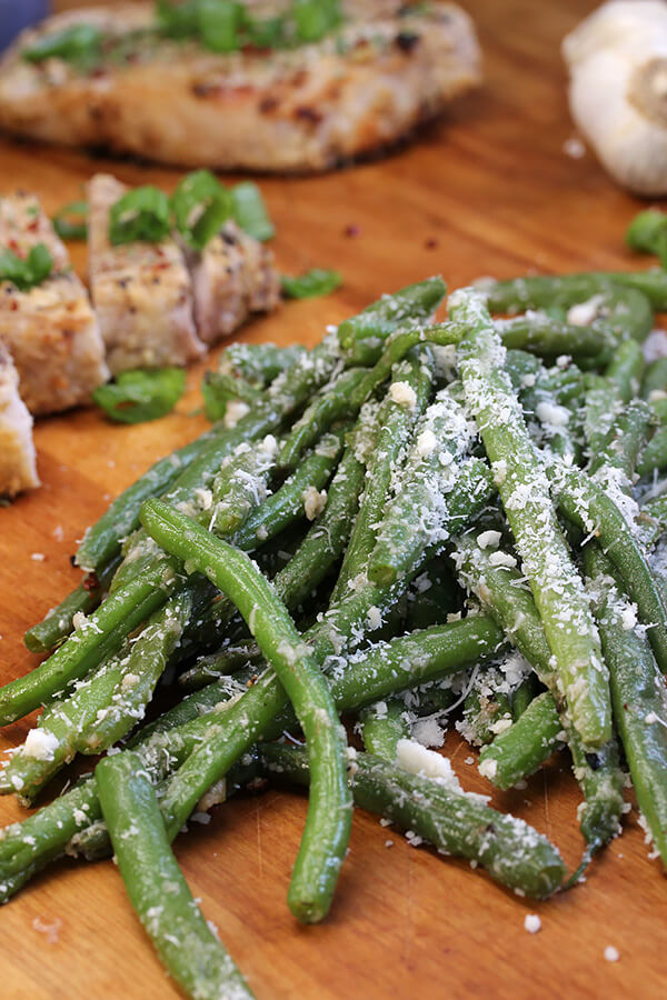 Crisp Garlic Parmesan Green Beans