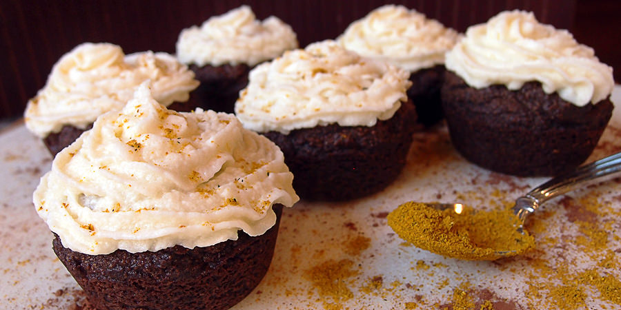 Chocolate Curry Cupcakes - Shared via www.ruled.me