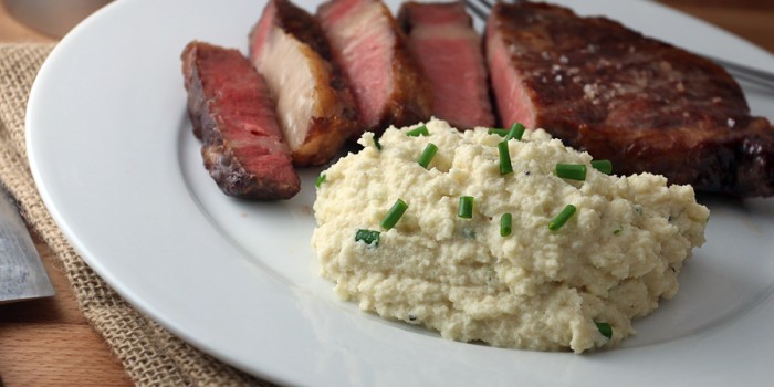 Easy Creamy Cauliflower Mashed Potatoes