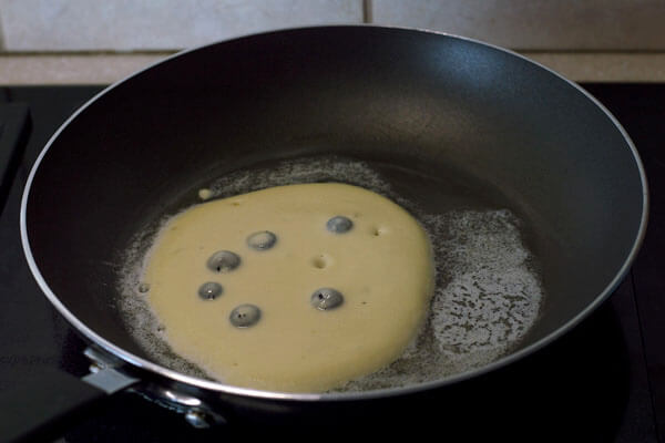 Low Carb Blueberry Ricotta Pancakes