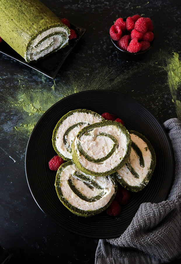 Keto Matcha Roll Cake