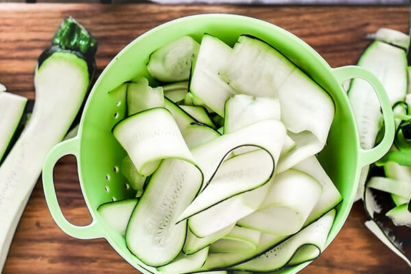 Zucchini Ribbons with Avocado Walnut Pesto