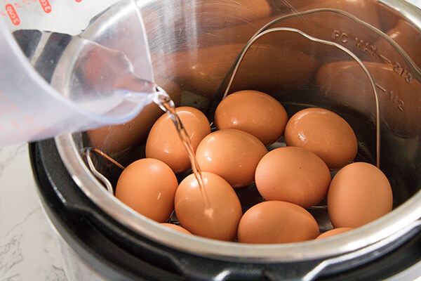 Instant Pot Deviled Eggs