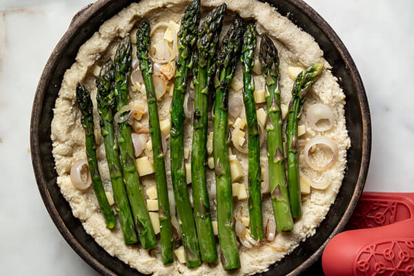 Asparagus and Gruyere Keto Quiche