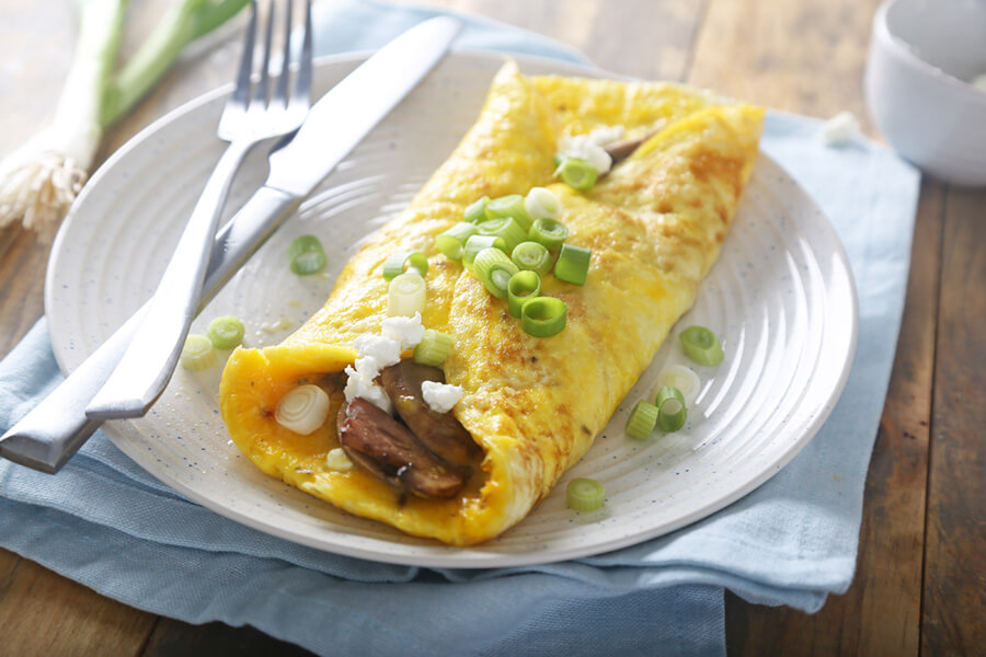 Omelet with Mushrooms and Goat Cheese