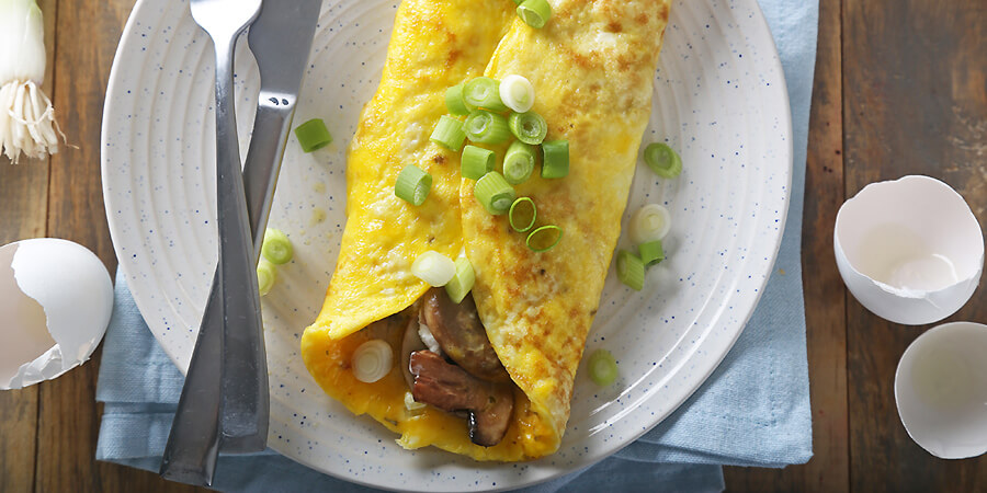 Omelet with Mushrooms and Goat Cheese