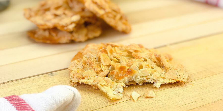 Almond and Coconut Crackle Cookies