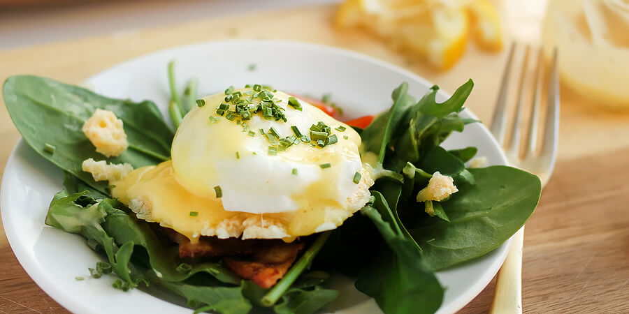 Bacon and Eggs Benedict Salad