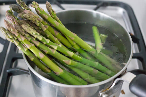 Maple Asparagus Salad