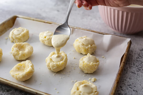 Keto Raspberry Cheesecake Cookies