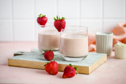 Keto Strawberry Cheesecake Shake Featured