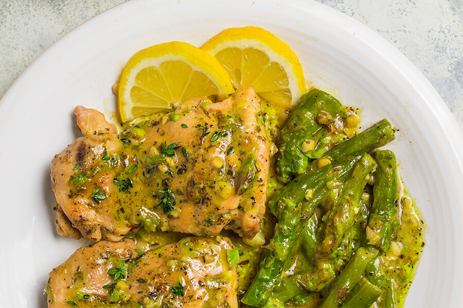 One-Pan Chicken & Asparagus with Garlic Sauce